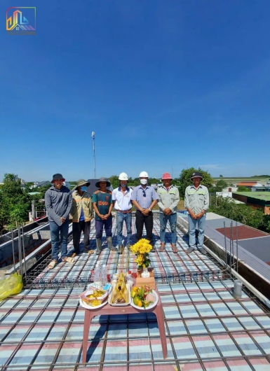 Gia đình Chị Thu (Công tác đổ bê tông lầu 1)